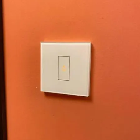 Lovely 1 Bedroom In The Heart Of דירה *