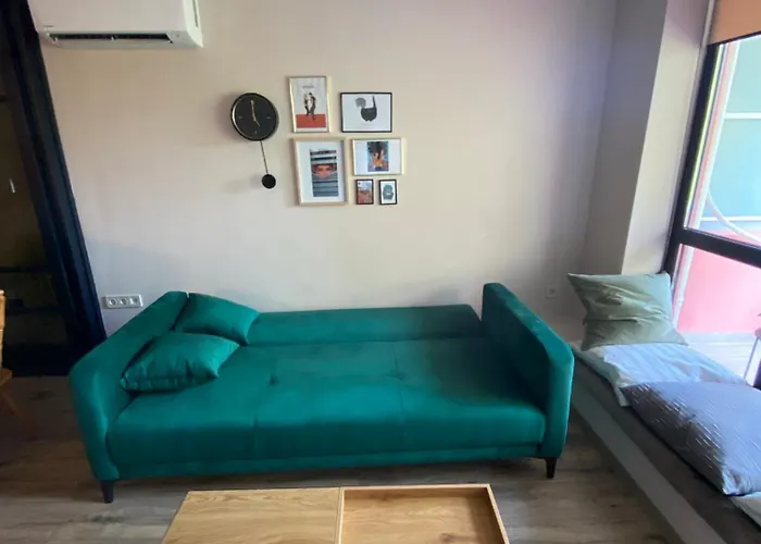 Lovely 1 Bedroom In The Heart Of *