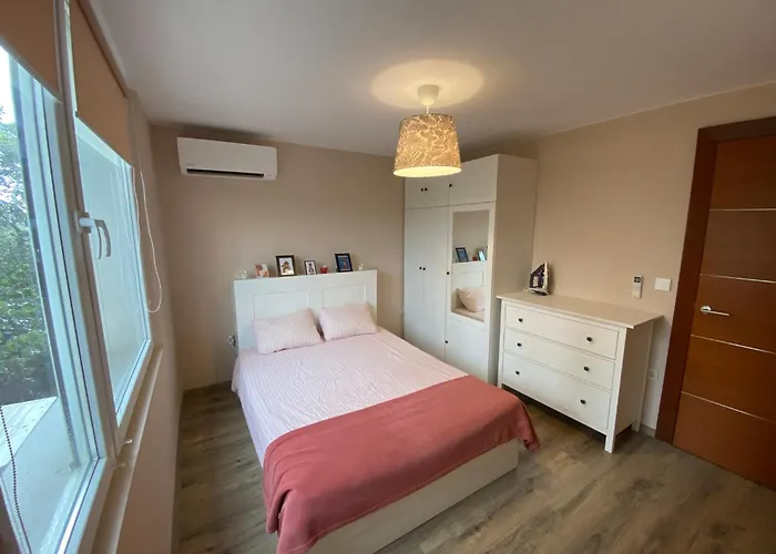 Lovely 1 Bedroom In The Heart Of